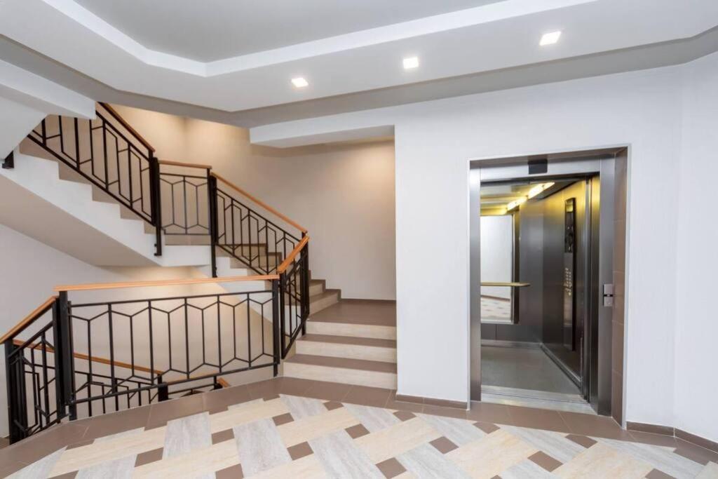 באר Follow The Sun - 4 Person Apartment מראה חיצוני תמונה