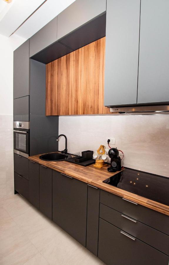 באר Follow The Sun - 4 Person Apartment מראה חיצוני תמונה