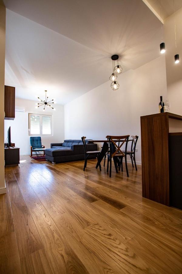 באר Follow The Sun - 4 Person Apartment מראה חיצוני תמונה