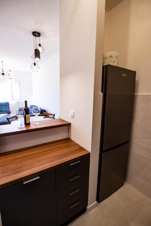 באר Follow The Sun - 4 Person Apartment מראה חיצוני תמונה