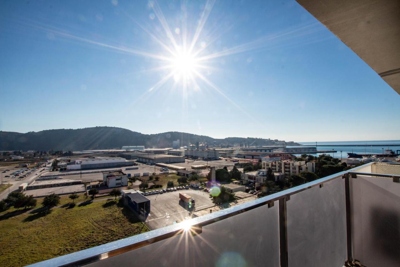 באר Follow The Sun - 4 Person Apartment מראה חיצוני תמונה