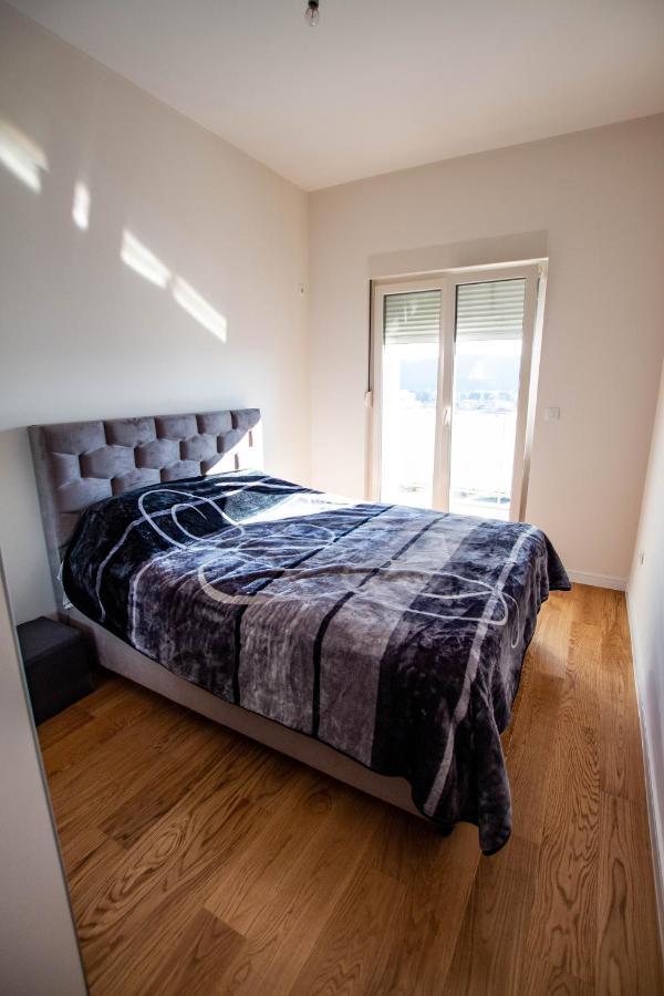 באר Follow The Sun - 4 Person Apartment מראה חיצוני תמונה
