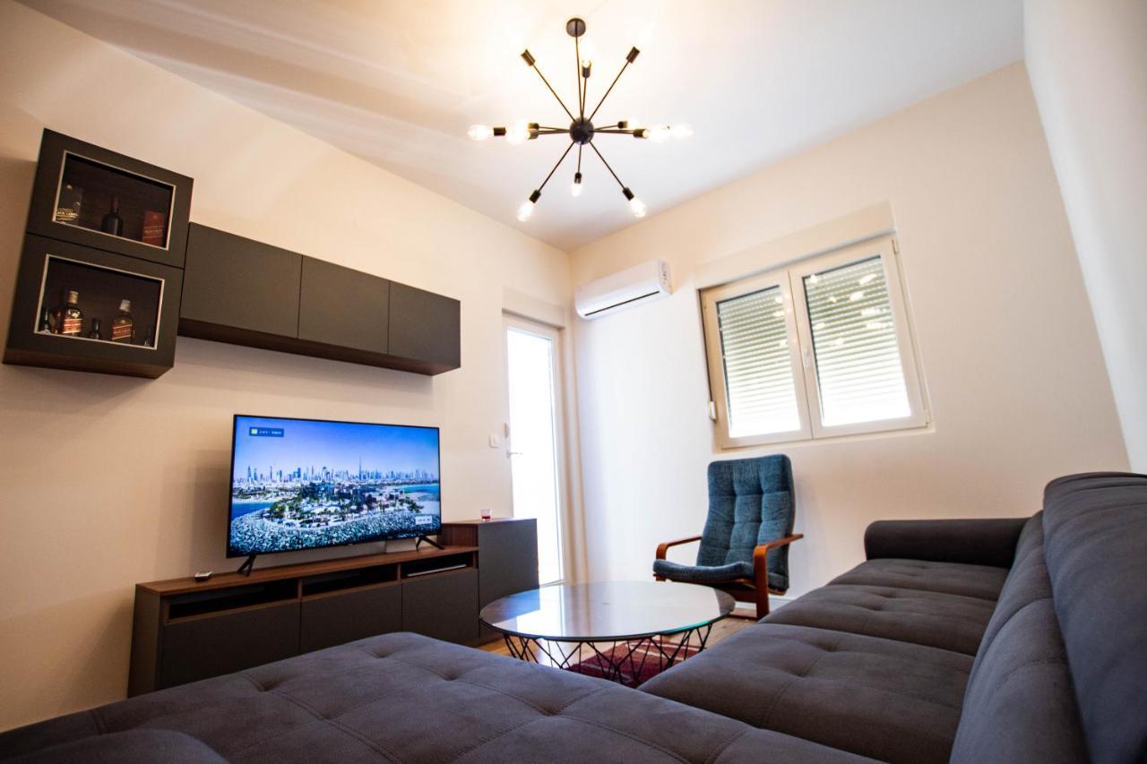 באר Follow The Sun - 4 Person Apartment מראה חיצוני תמונה