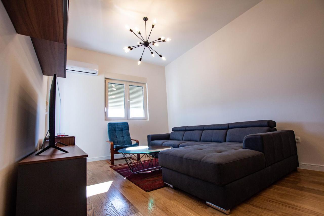 באר Follow The Sun - 4 Person Apartment מראה חיצוני תמונה